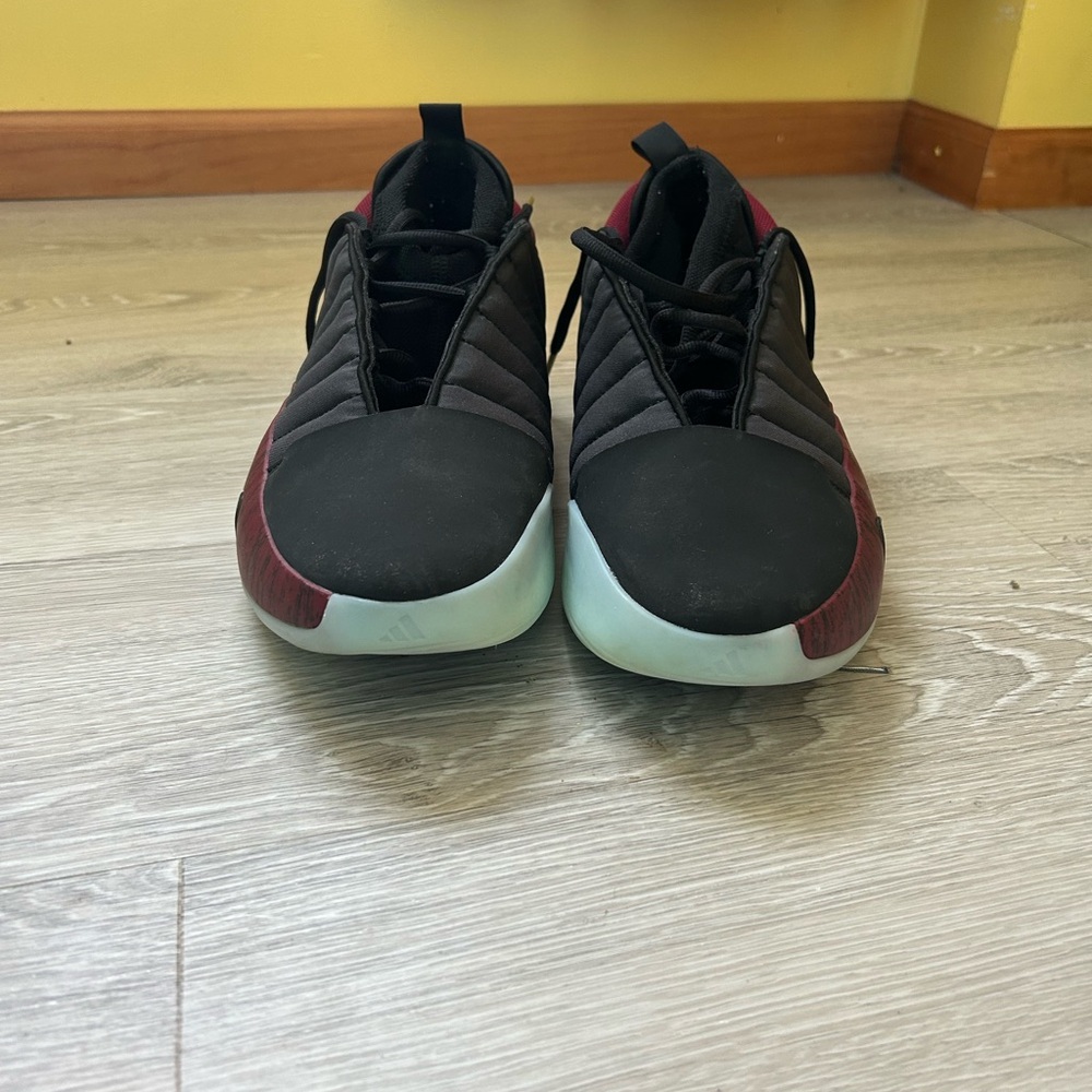 Black & burgundy Harden 7’s